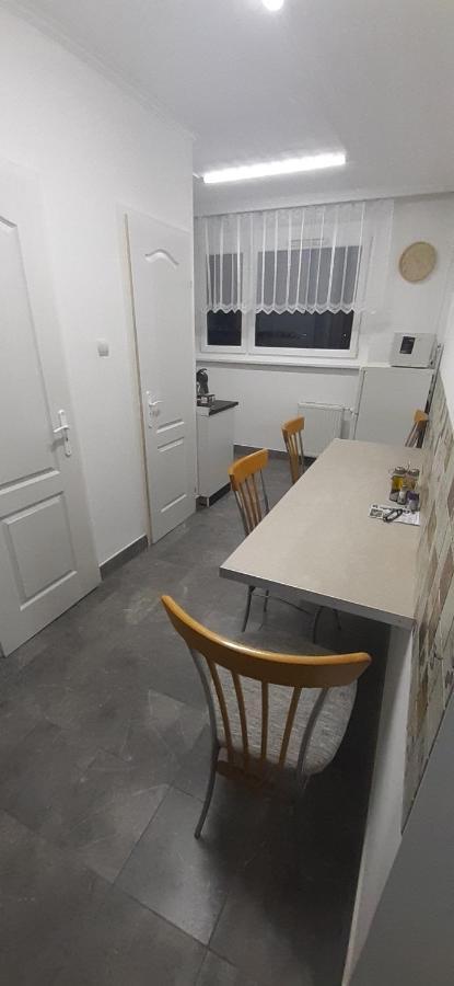 Panel Hause Kazincbarcika公寓 外观 照片