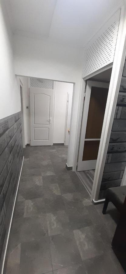 Panel Hause Kazincbarcika公寓 外观 照片